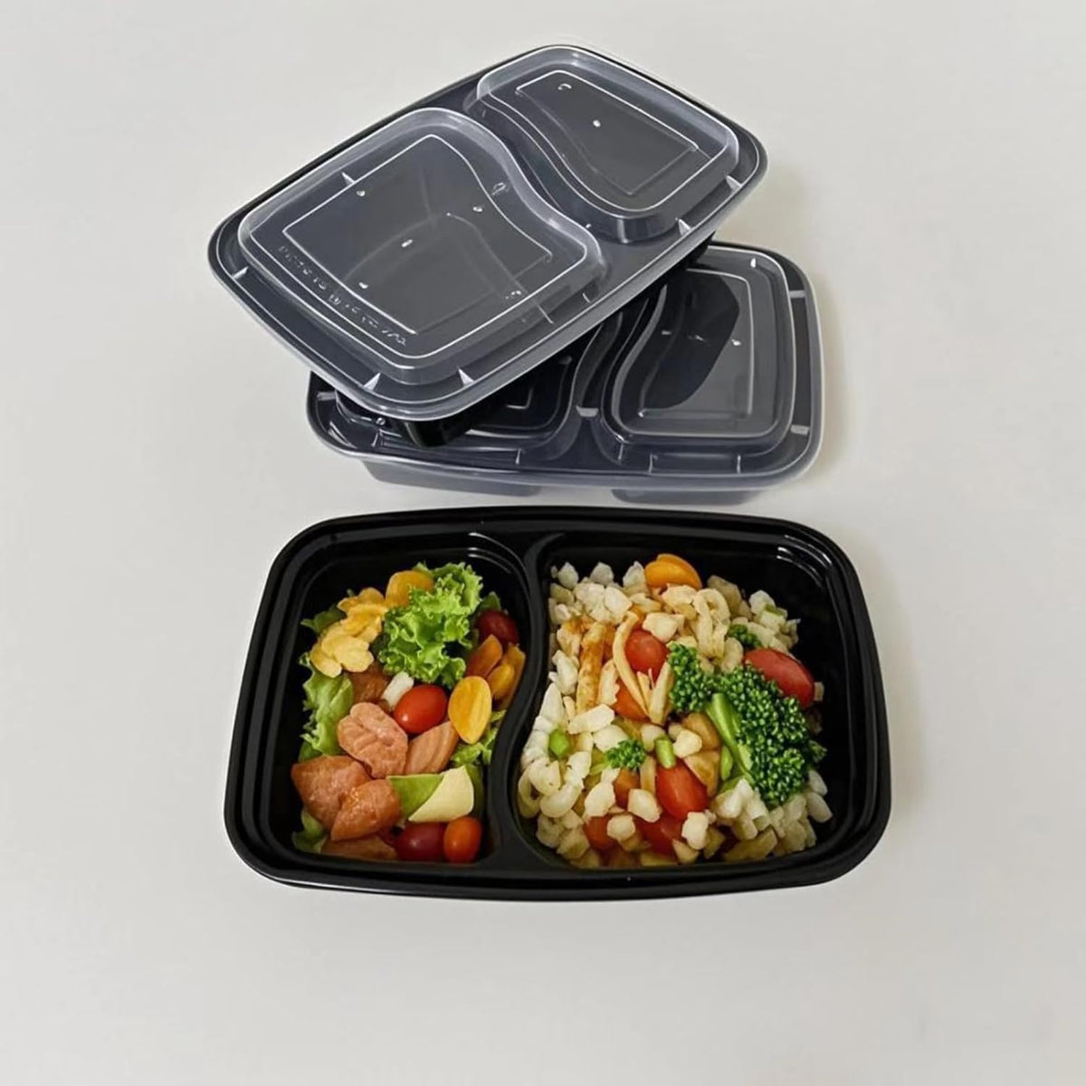 100pc 28 Oz 2-Grid Meal Prep Containers disposable, Plastic Food Take Out Containers With Lid, Take Out Containers Disposable, Reusable food storage containers,Microwave Freezer Dishwasher Safe