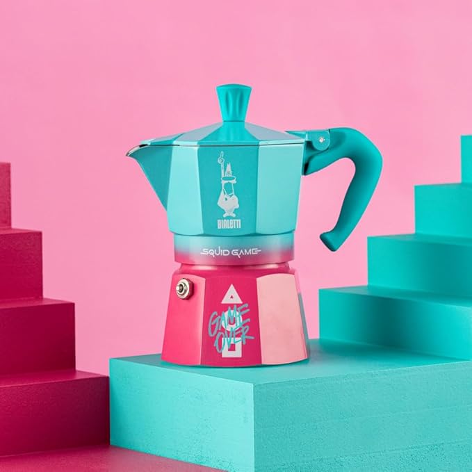 Bialetti Moka Express Squid Game©: Iconic Stovetop Espresso Maker, Moka Pot, Italian Coffee Maker, 3 Espresso Shots (4.3 oz - 130 ml), Aluminum