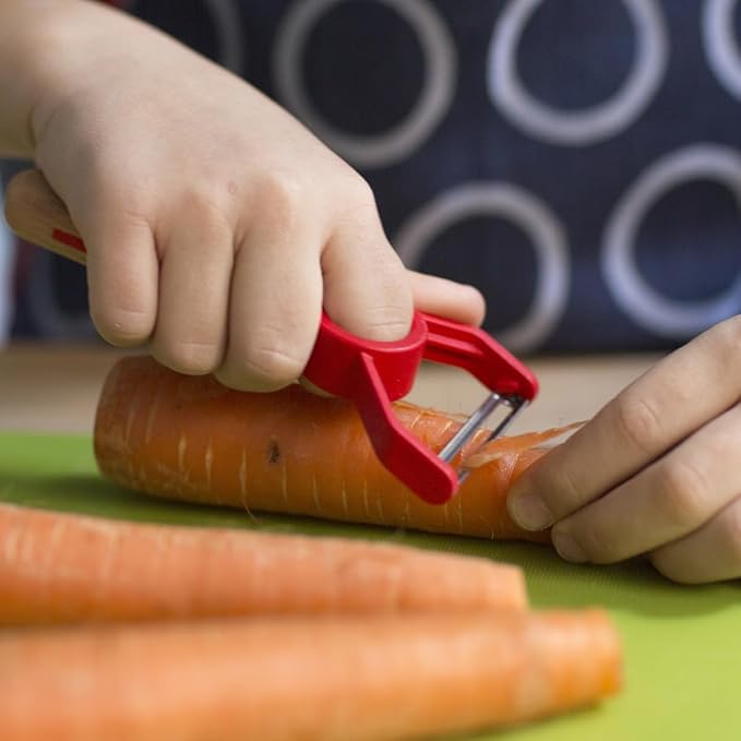 Opinel Le Petit Chef Peeler For Children and Teaching Food Prep and Kitchen Safety, Made in France