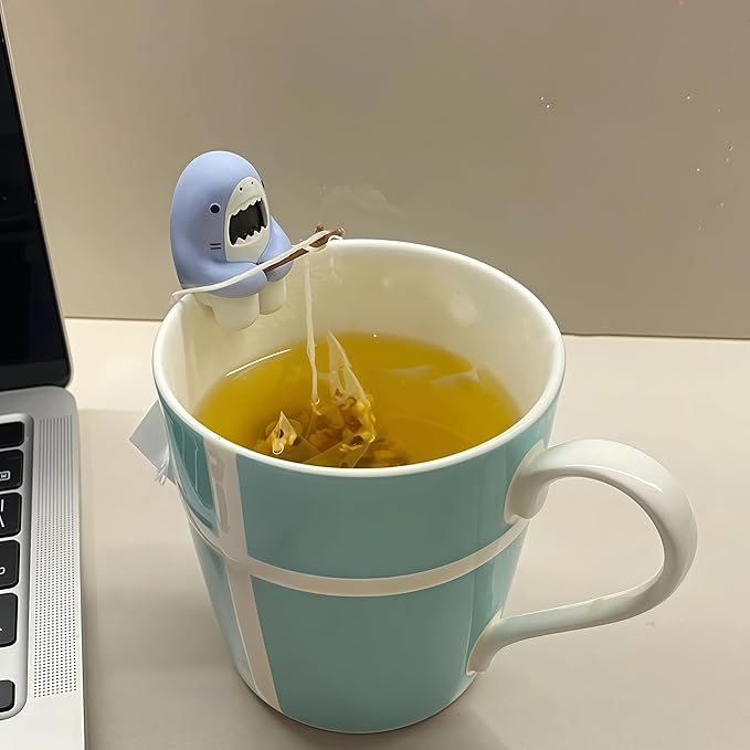 Creative Shark Shape Tea Infuser, Loose Leaf Tea Strainer, Funny Animal Shaped Tea Filters Gift for Tea Drinkers Shark Accessories Tea Lovers Accessory ﻿