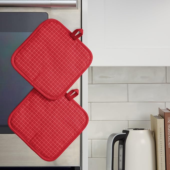 KITCHENAID Gourmet Series Gridlines Pot Holders 2-Pack Set, Heat Resistant up to 600°F, Soft Silicone Grip, Magnetic Cuff, Passion Red, 8"x8"