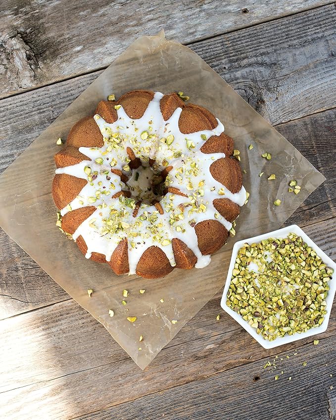 Nordic Ware Original Bundt, 12-Cup, Silver