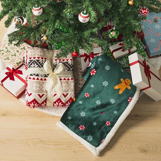PAVILIA Premium Christmas Sherpa Throw Blanket | Christmas Decoration Gift, Fleece, Plush, Warm, Cozy Reversible Microfiber Holiday Blanket | Green Gingerbread - 60x80 Twin
